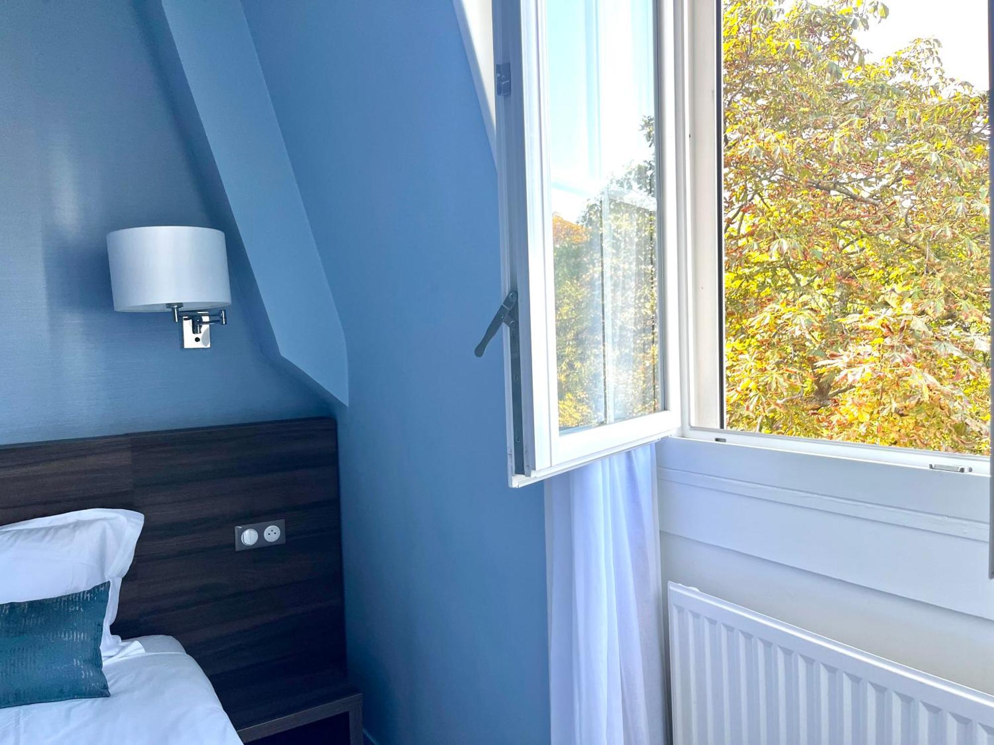 Hotellerie L'Enclos Rey Paris Exterior photo